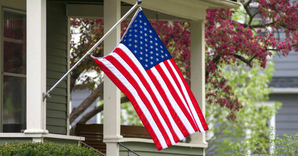 Blog_Graphic-Flag_Hanging_From_Porch
